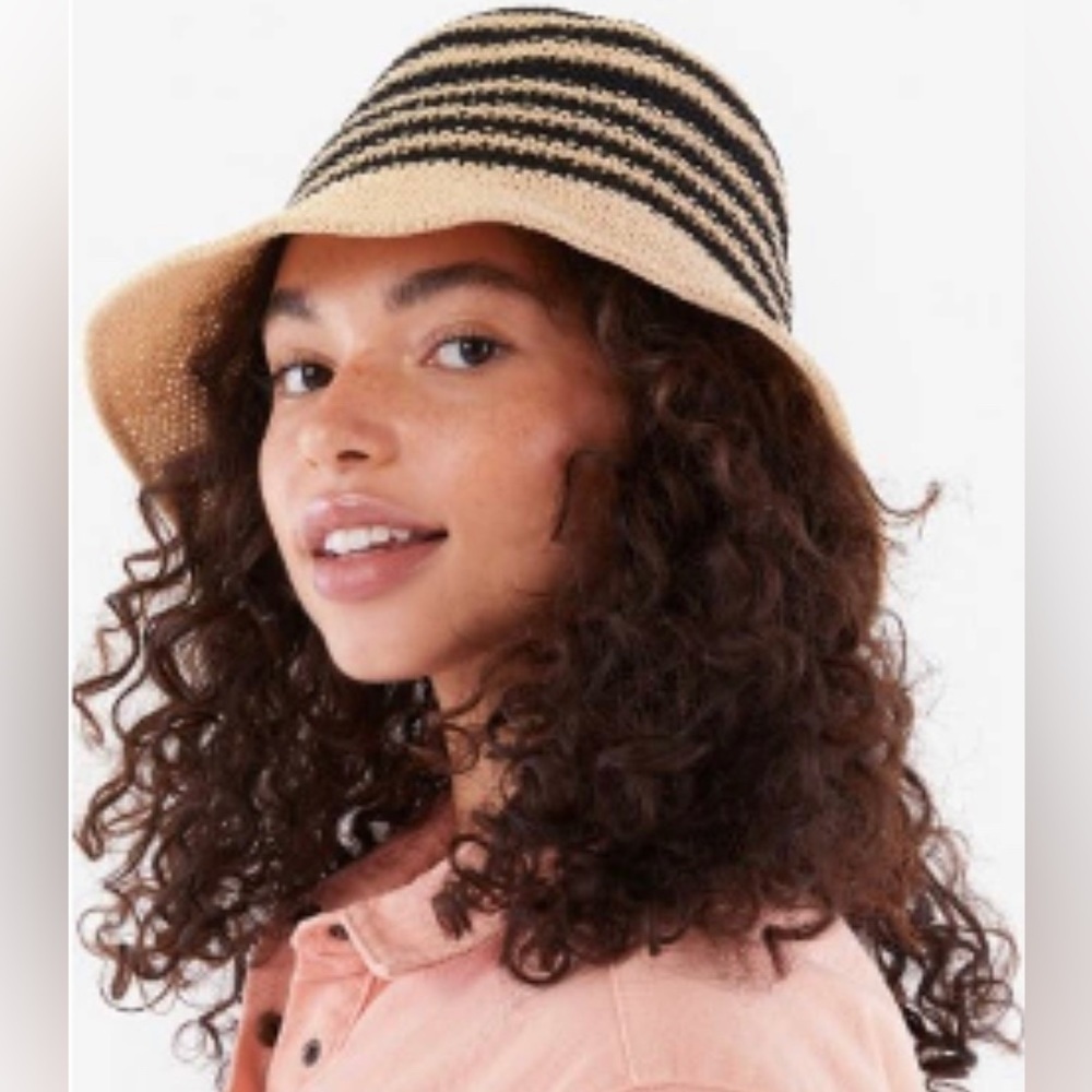 NEW Summer & Rose Striped Bucket Hat